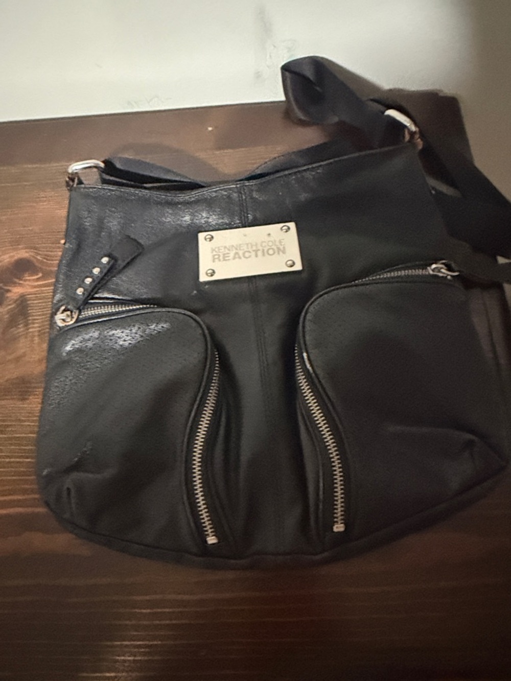 Kenneth Cole Reaction Black Leather Messenger Crossbody for Men